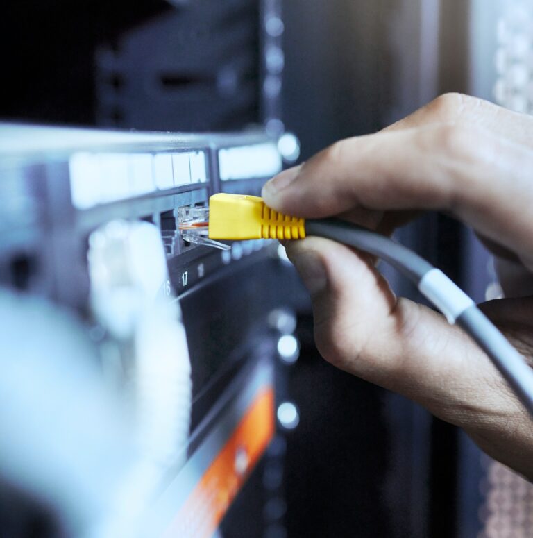 - 34 Qu’est-ce qu’une base de données en informatique ?