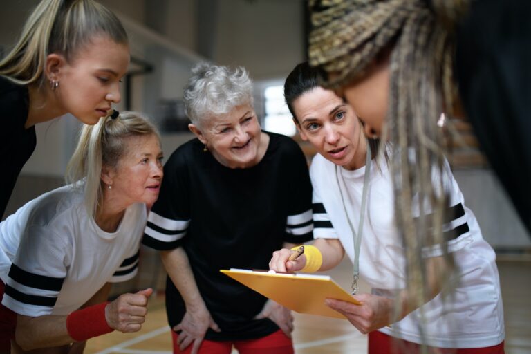 - 39 Devenir coach sportif : Comment faire ? Pour quel salaire ?