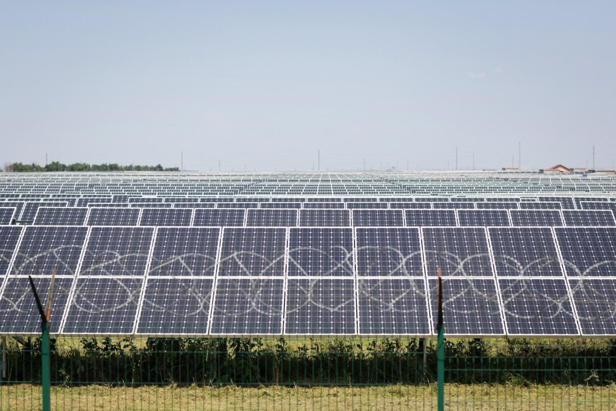 - 1 Passer à l'énergie solaire : est-ce une décision financière intelligente pour votre entreprise ?
