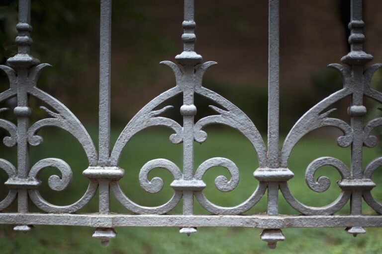 COMMENT CLÔTURER SON JARDIN POUR PAS CHER ?