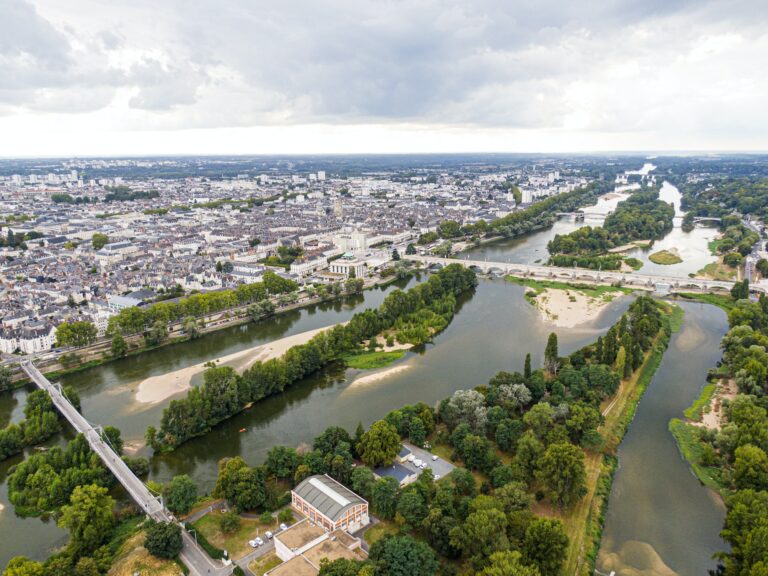- 42 Ville de Richelieu (37) : Que voir & découvrir dans l’Indre & Loire ?