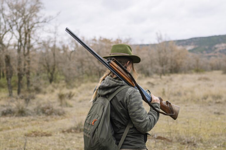 - 5 AppleTV+ To Launch True Story Series About Woman Who Hunts Incels and Future Terrorists