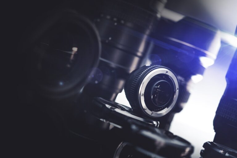 - 28 Xiaomi 13 Ultra Confirmed, Coming with “The Most Perfect Summicron Lens Ever Created”