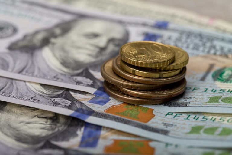 - 76 Quelle est la pièce de 2 € qui vaut 15000 € ?