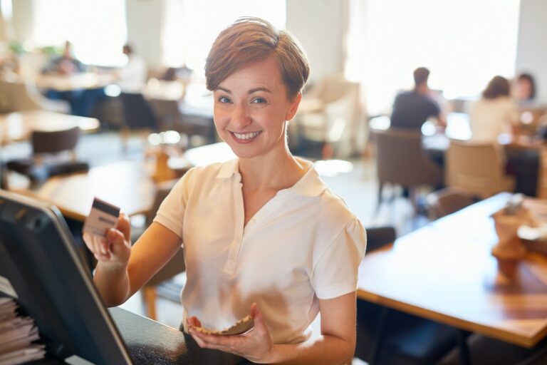 - 52 Quel métier pour gagner 100 000 € par mois ?