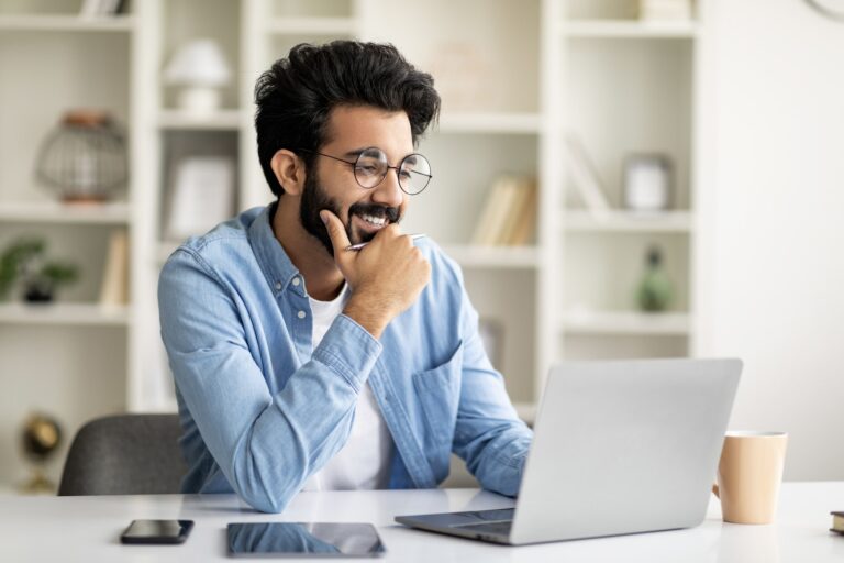 - 13 Quel métier 100% télétravail ?