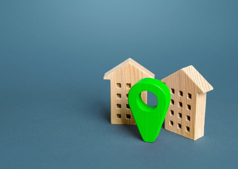 - 40 COMMENT UN TERRAIN DEVIENT CONSTRUCTIBLE ?