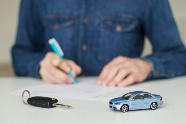 Est-ce que je peux assurer la voiture de ma fille ?
