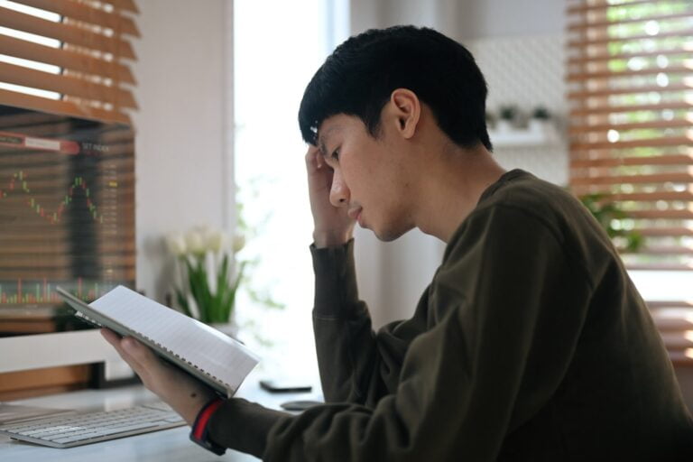 Comprendre le fonctionnement de la bourse : conseils pratiques pour y investir