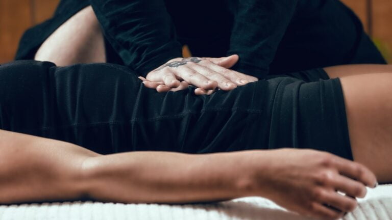 Les bienfaits d’un massage du dos avec un appareil shiatsu