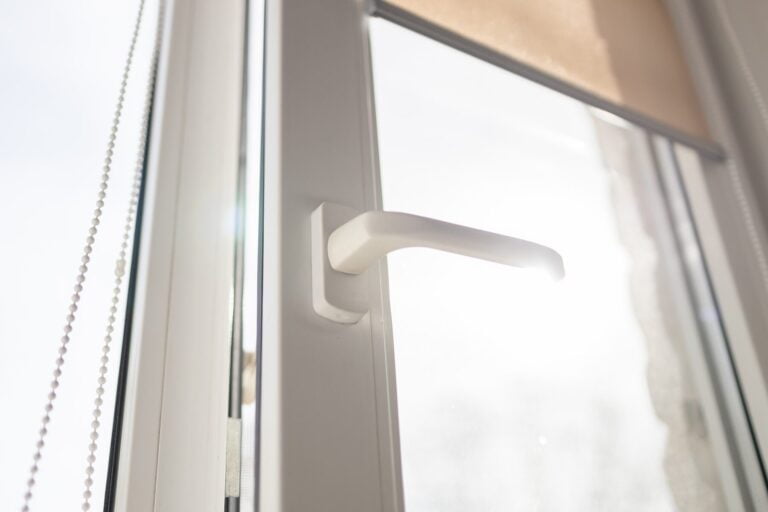 Les avantages d&rsquo;une porte-fenêtre en PVC
