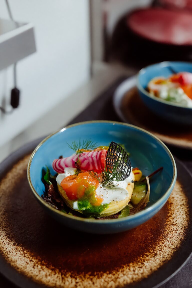 Recette de salade d&rsquo;été froide aux pâtes et au saumon