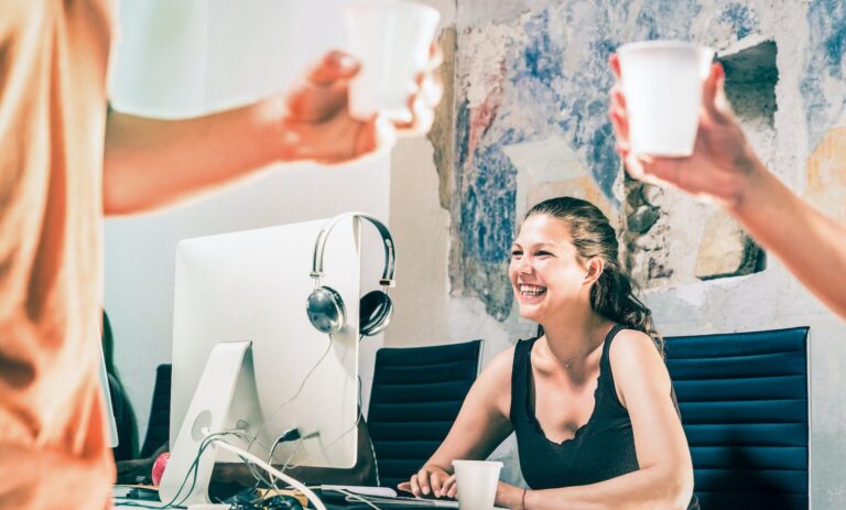 - 7 YouTube, Twitch : une nouvelle vitrine pour les entreprises