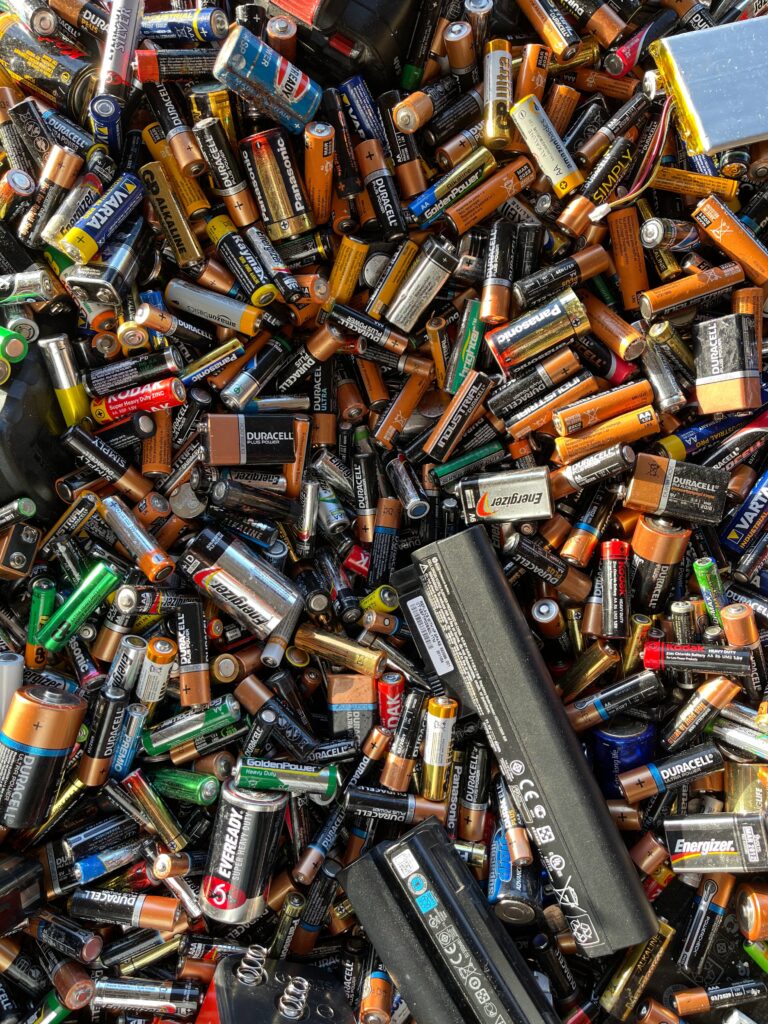 - 10 12 astuces pour économiser la batterie de votre smartphone (et comment Facebook tue votre batterie !)