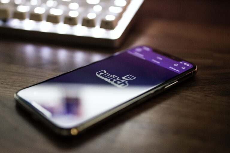 Quelle connexion faut-il pour streamer sur Twitch ?