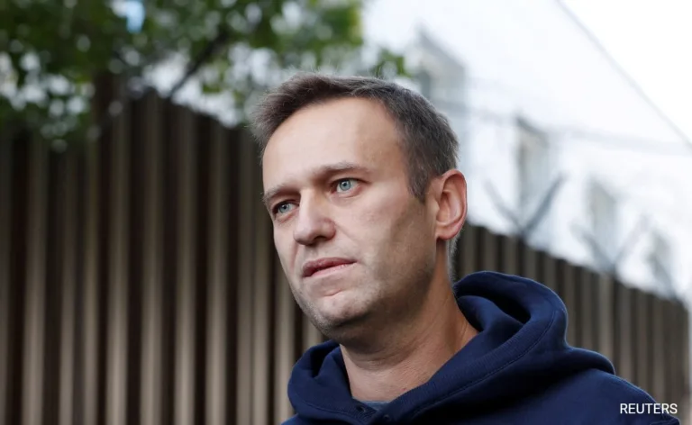 La mère d&rsquo;Alexei Navalny confrontée à son corps : la Russie souhaite-t-elle une inhumation secrète ?