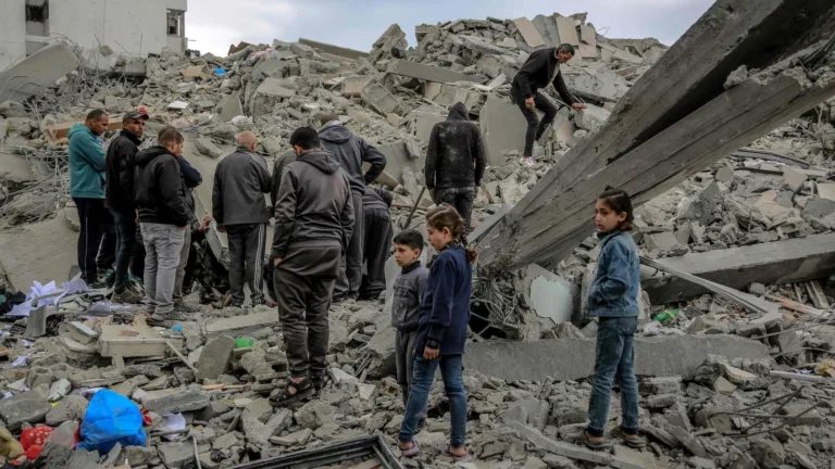 Israël participe à de nouvelles discussions de cessez-le-feu alors que l&rsquo;ONU annonce une aggravation de la crise alimentaire à Gaza
