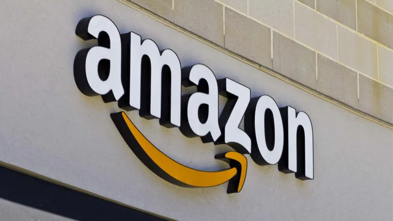 - 13 Le pari risqué d’AMZN : le géant du e-commerce est-il trop cher pour son propre bien ?