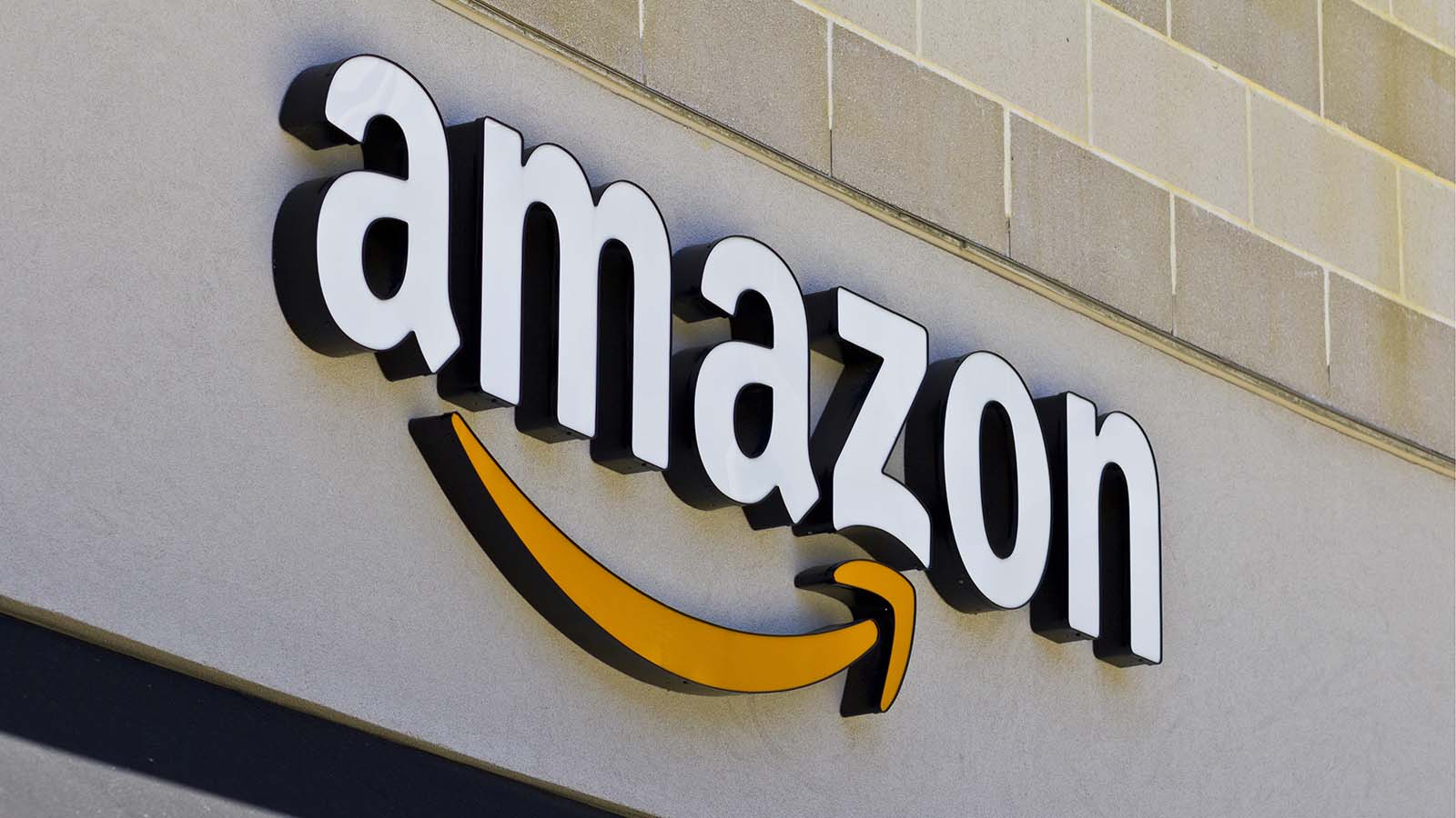 - 1 Le pari risqué d'AMZN : le géant du e-commerce est-il trop cher pour son propre bien ?