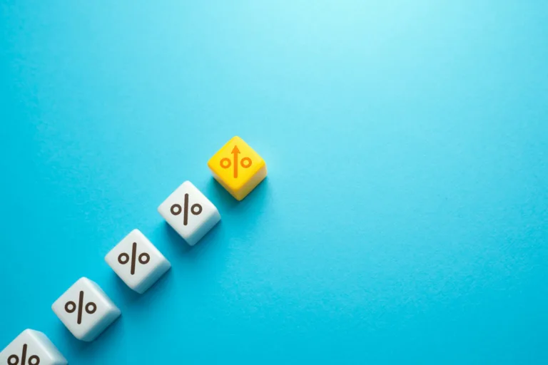 - 20 Une augmentation du taux d’intérêt.